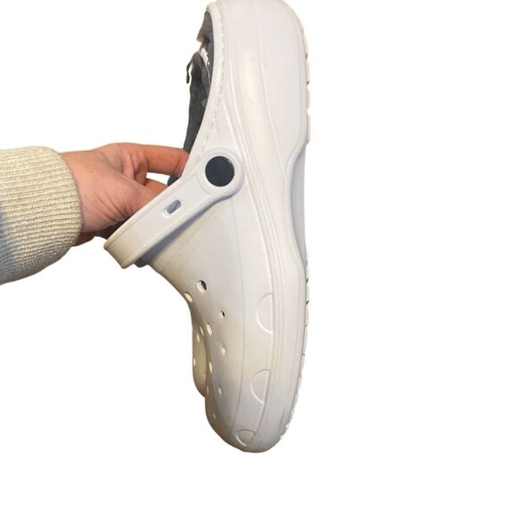 Time & Tru white clogs with faux fur inside size 10 - Picture 4 of 6